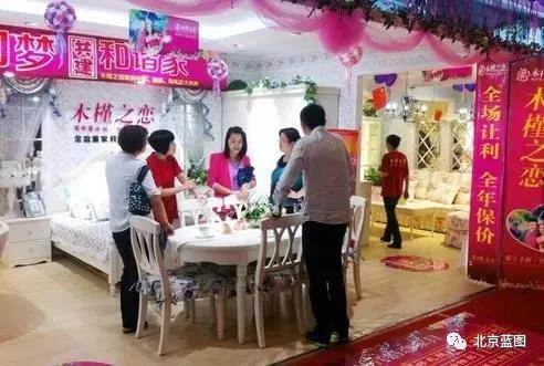 店鋪裝修的特色越來越好，但是氛圍跟不上怎么